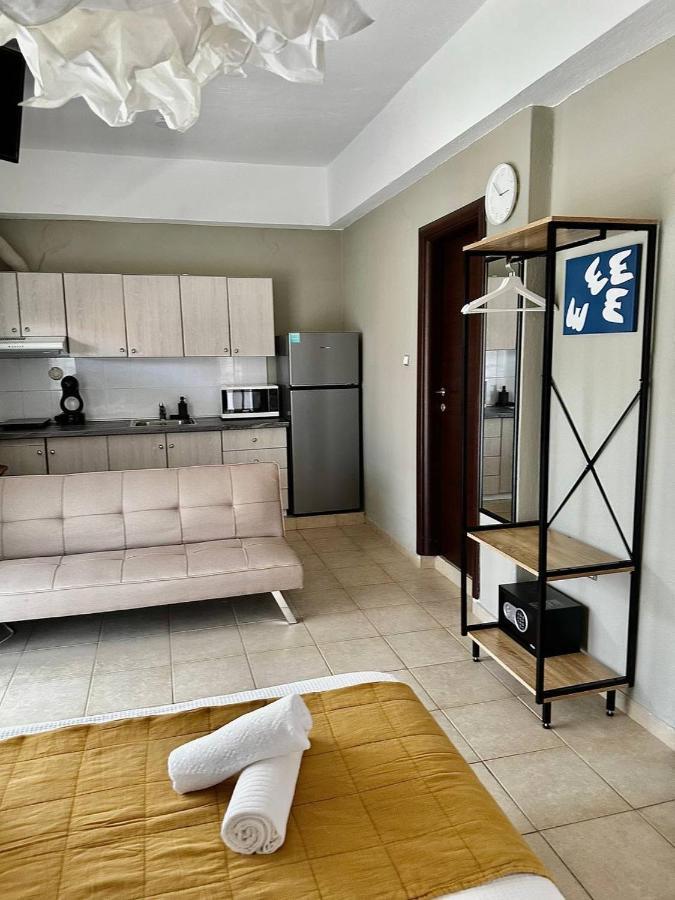 La Scala Family Apartments Nea Roda Exterior foto
